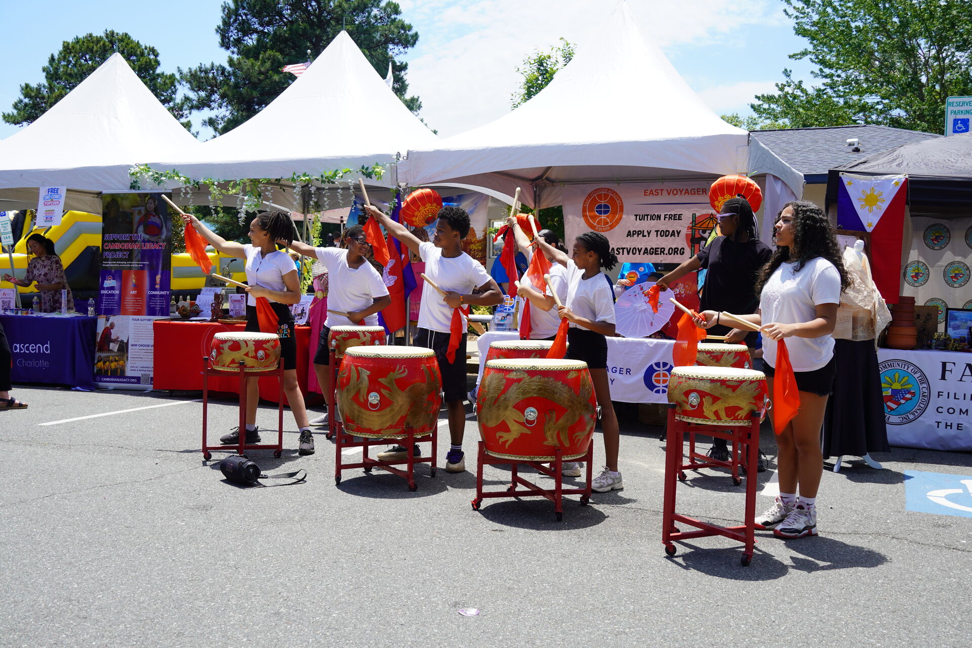 Mandarin immersion classrooms at East Voyager Academy